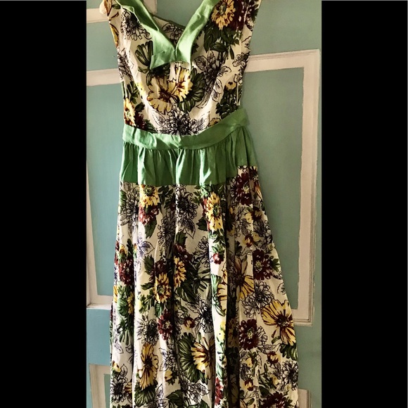 Vintage linen floral feminine garden party dress ! - Picture 3 of 9